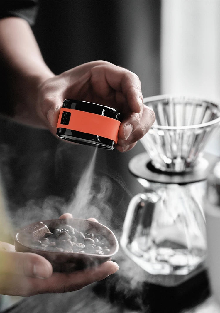 IKAPE Coffee Bean Atomizer,20ml Anti-Static  Automatic Spray Bottle,Espresso Machine Accessories,Coffee Lover Gift